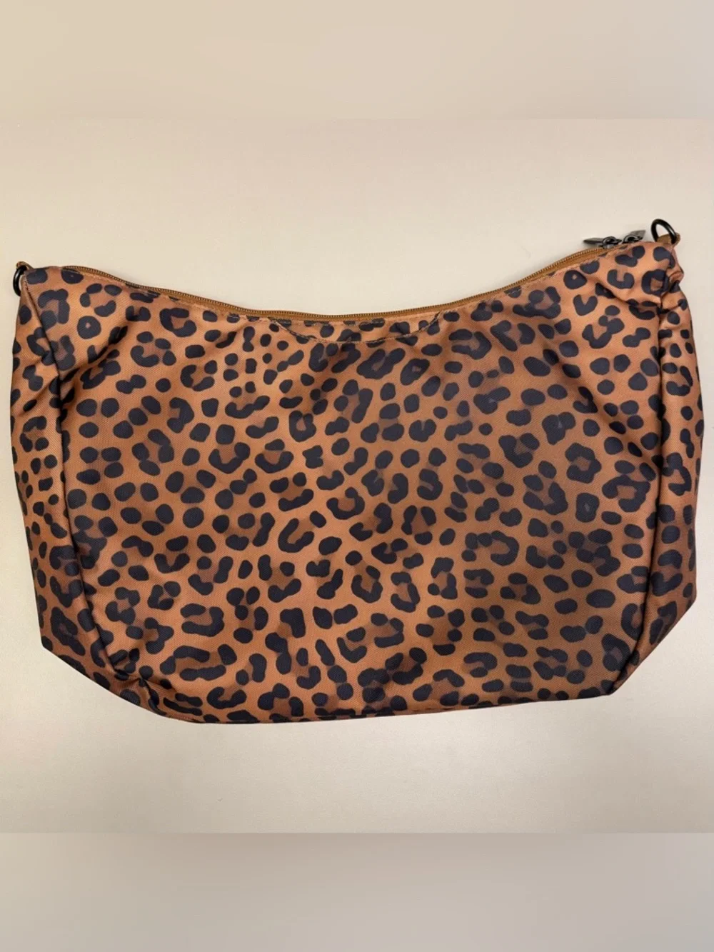 BNWT Canvelle Large Crescent Bag + Slim Wallet in Leopard 🐆 Offers Encouraged 🙌 - Picture 4 of 16